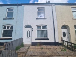 Queens Park Road, Heywood